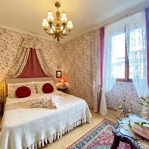  Bed & Breakfast Romantica Con Giardino In Dimora Storica - Palazzo Robicci Italia